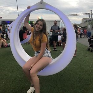 Meet your Posher, Alyna